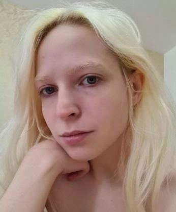 У меня опыт, я знаю, как доставить максимум удовольствия. Позволь мне познакомить свои магические пальчики с каждым твоим уголком тела. Мои услуги включают классический и эротический массаж, французский минет и горячий секс в разных позах. В моем арсенале есть различные игрушки и аксессуары, чтобы добавить остроты в нашу встречу. Все фото реальные, без фотошопа, чтобы ты мог насладиться каждой моей кривизной и горячими формами. У меня много положительных отзывов от довольных клиентов, которые оценили мои навыки и нежность. Готов исполнить все твои сокровенные фантазии и приятные желания. Давай встретимся в Москве и окунемся в мир страсти и блаженства. 🔥😘 Людмила